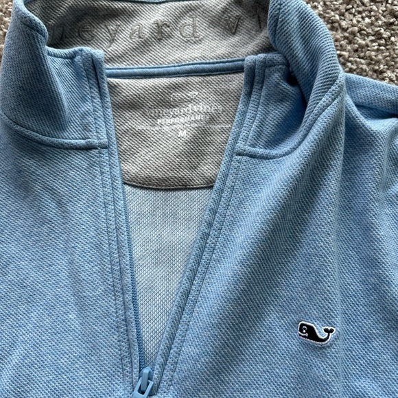 Men’s Vineyard Vines Quarter Zip - Picture 2 of 2